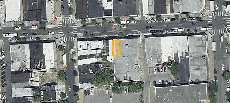 Mixed-Use Building with Apartment Potential