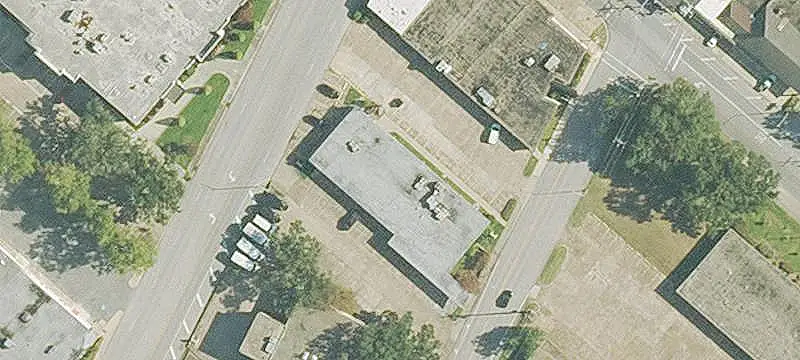 Office Units with Full-Service Lease