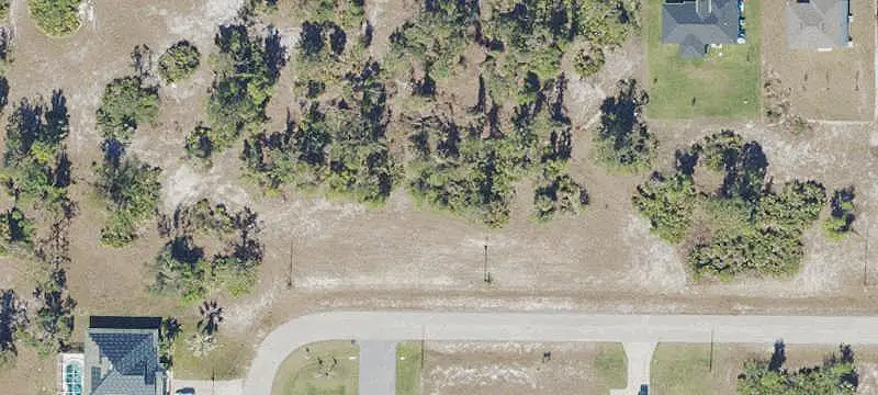 Lots/Land
