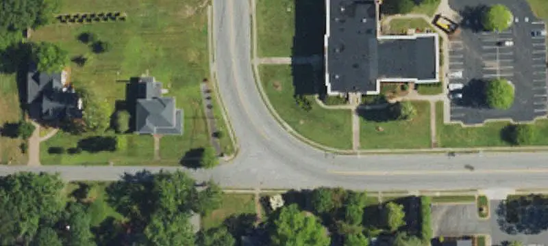 Signalized-Intersection Office Units
