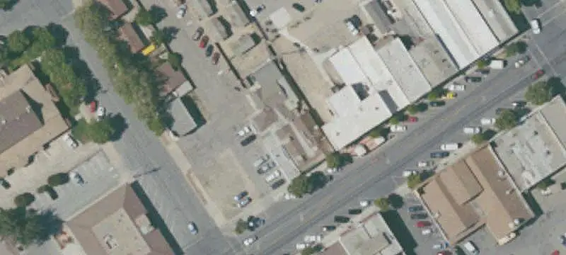 3-Unit Mixed-Use Commercial Building