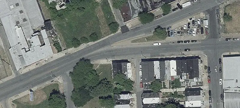 Three-Unit Townhouse with Garage