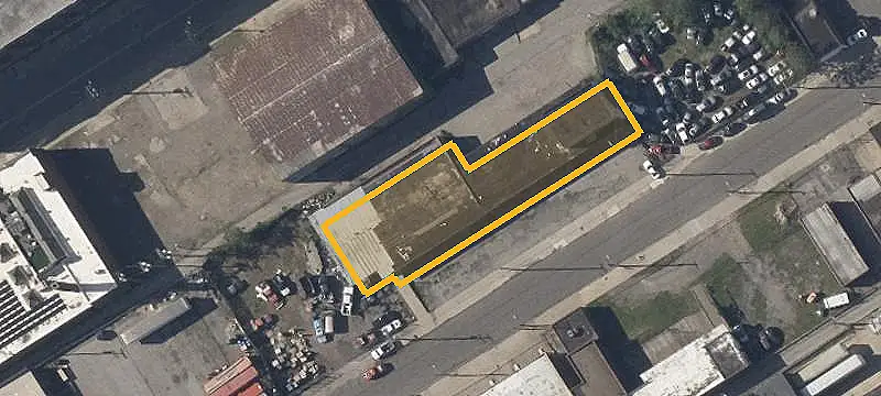 Flex Space with Fenced Lots