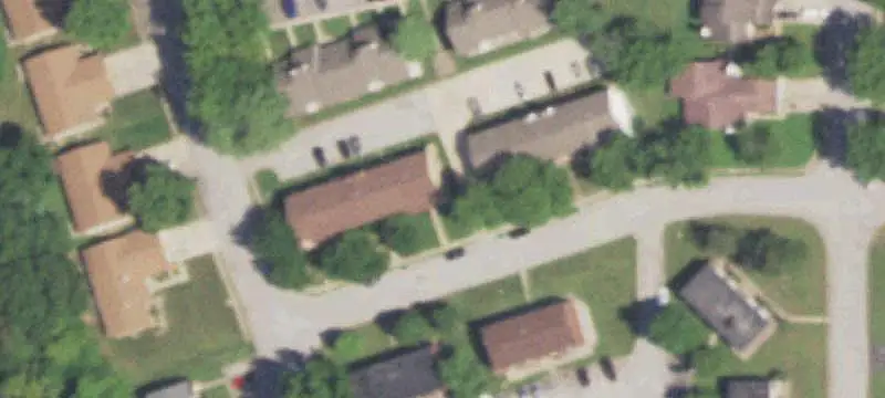 6-Unit Apartment Building