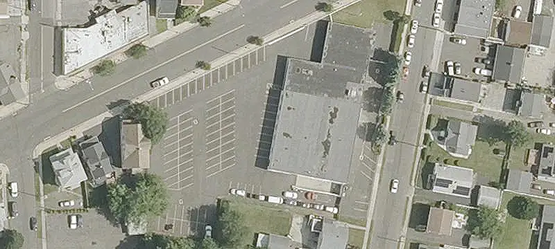 Showroom and Office Property