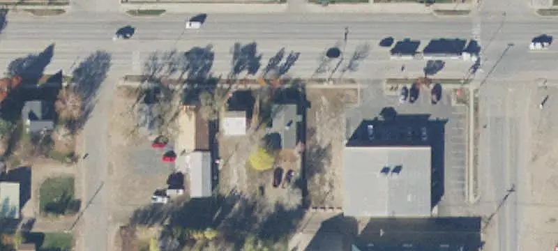 17-Unit Apartment Building