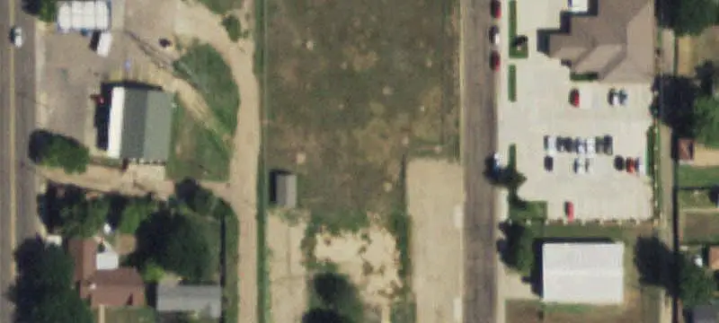 Commercial Land with Garage