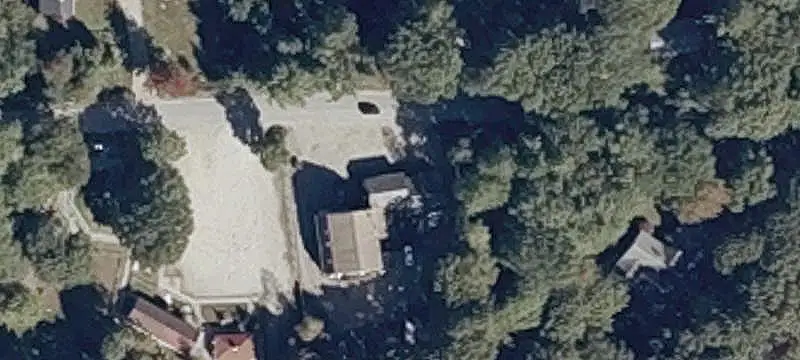 Mixed-Use Property with Garage Space