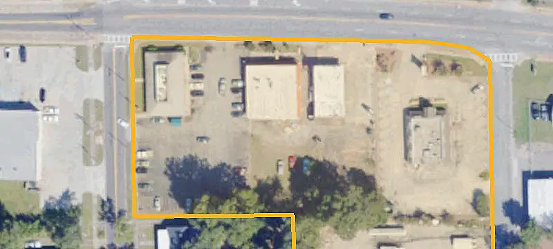 Convenience Store with Rear Retail Area