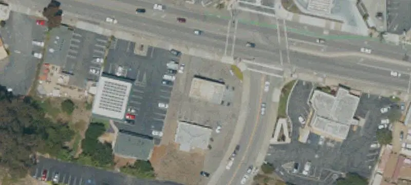 Single-Tenant Shell Gas Station