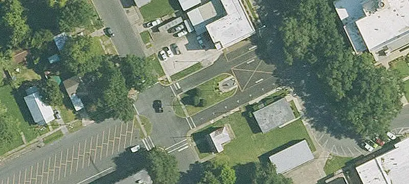 Multi-Tenant Retail Building