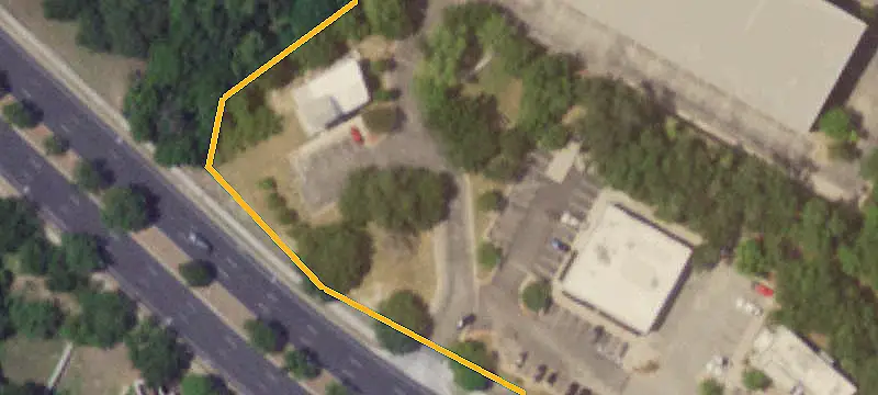 Multi-Tenant Shopping Center