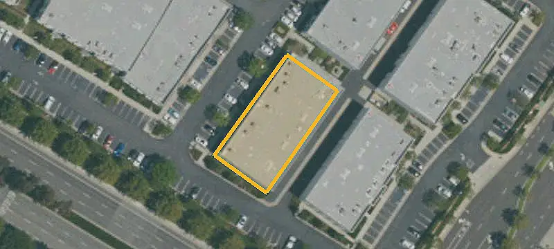 End-Unit Flex Space