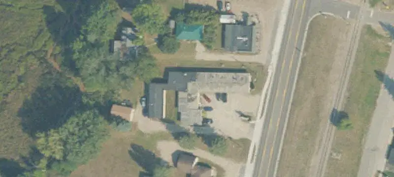6-Unit Apartment Building with Warehouse
