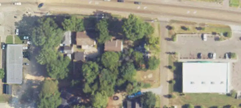 Commercial Land with Laundromat