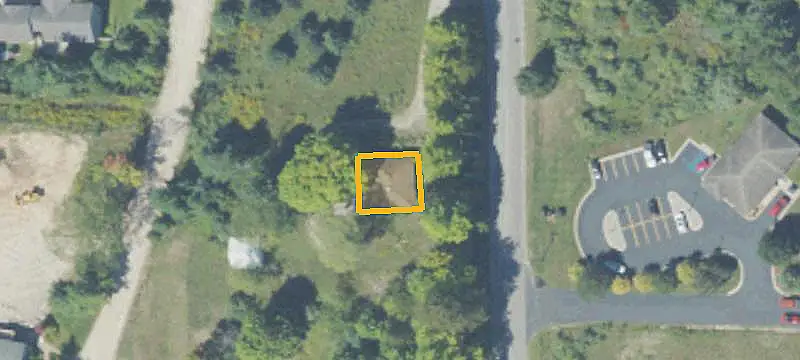 Land, Senior Living
