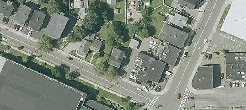 Renovated Duplex with Garage