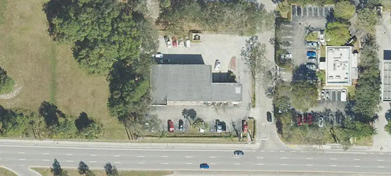 Occupied Specialized Auto Care Center
