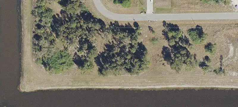Canal-Front Waterfront Land