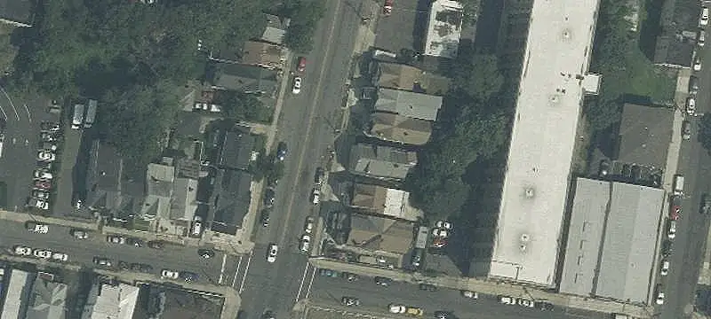 Mixed-Use Property with Bodega