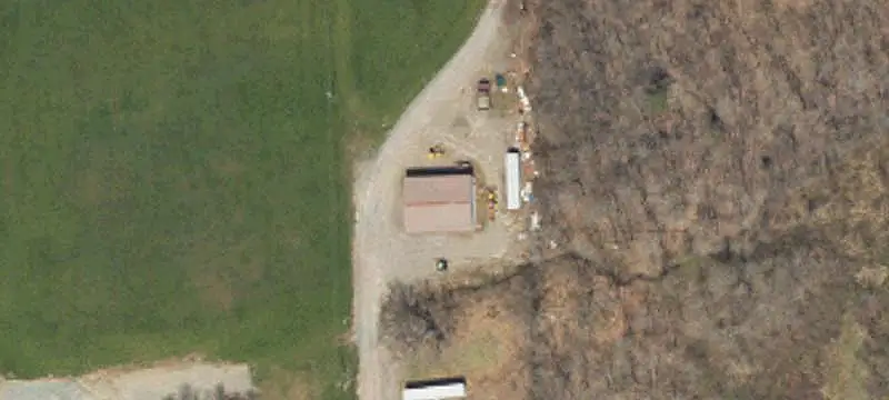 Level Commercial Land With Building