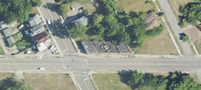 Commercial Land With Existing Structure