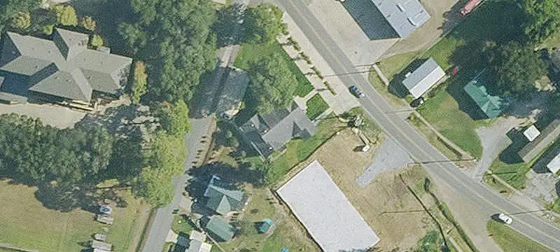 Oak and Pecan Tree Land