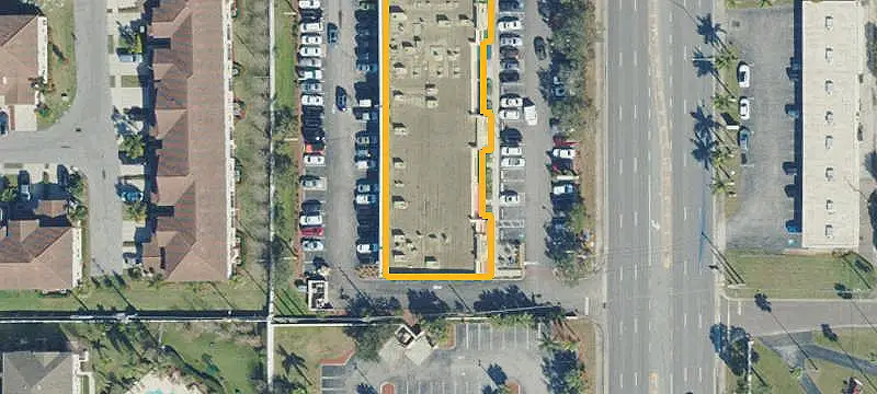 Specialty Shopping Center