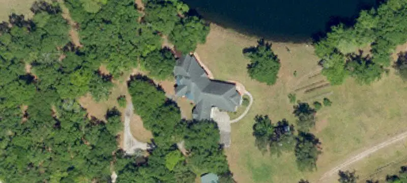 Lakefront Equestrian Estate