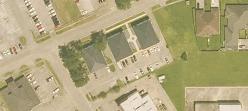 Four-Suite Office Building