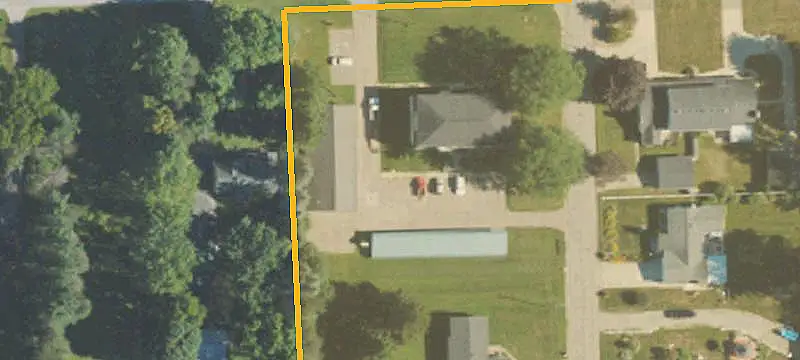 Office Building With Heated Garage