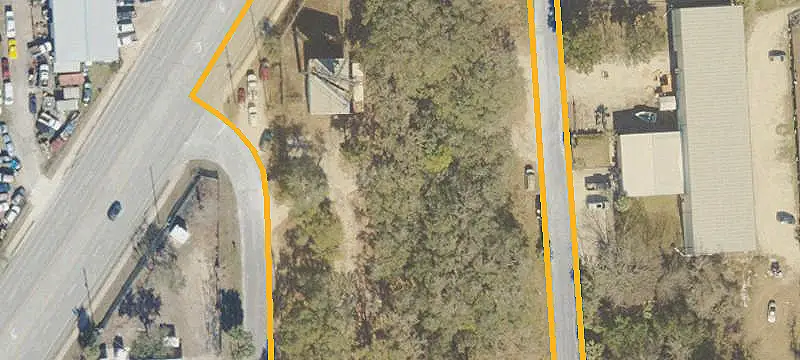 Commercial Land at Signalized Intersection