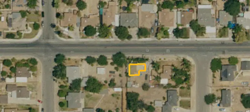 Fenced Warehouse and Yard Property