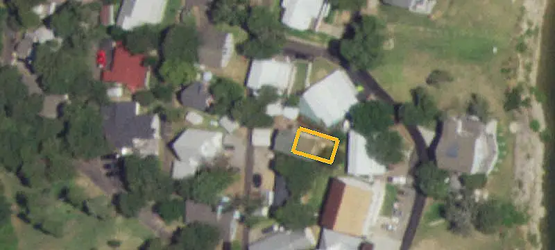 Lots & Acreage / Improved Land