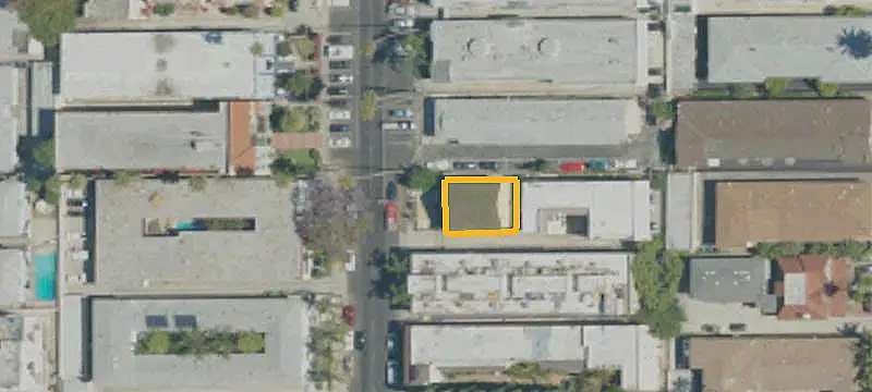 8-Unit Apartment Building