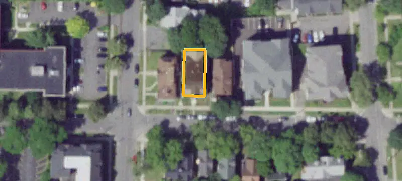 13-Unit Renovated Apartment Building