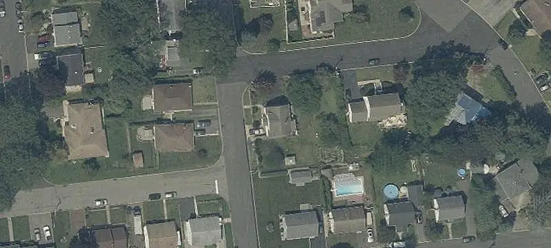 Corner-Lot Multifamily Property
