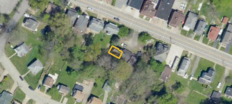 Mixed-Use Property with Garage