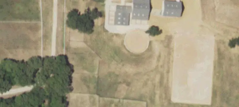Equestrian Property with 10-Stall Barn