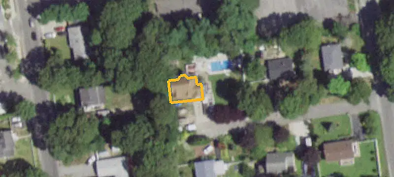 1 Bedford Avenue, Shirley, NY 11967
