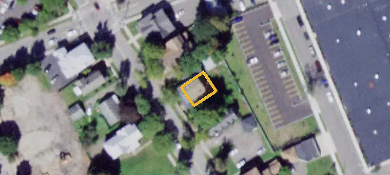 Two-Unit Duplex with Spacious First Floor