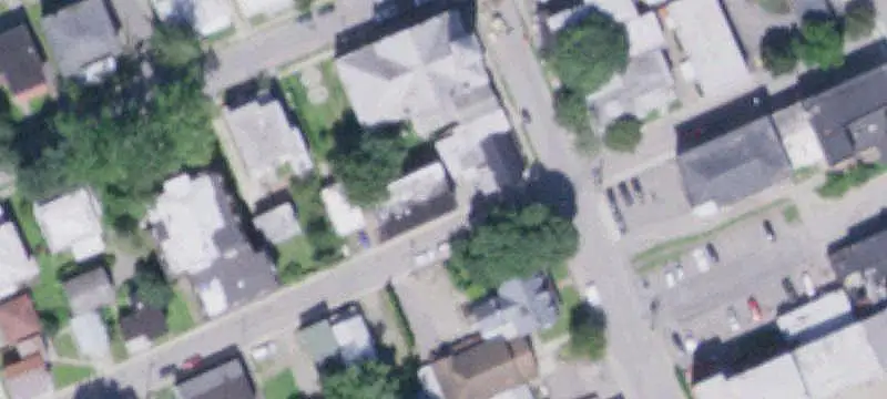 9-Unit Brick Apartment Building