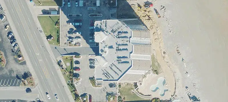 Shopping Center with Highway Frontage