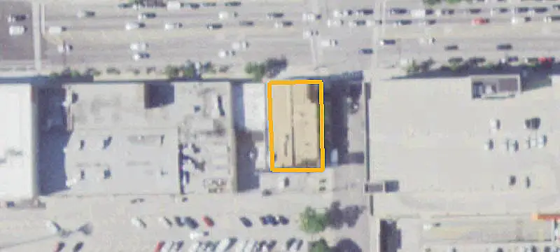 3-Space Retail Property