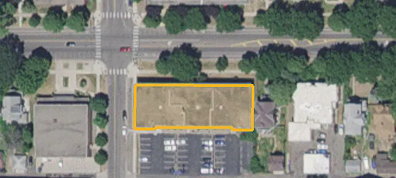 32-Unit Apartment Building