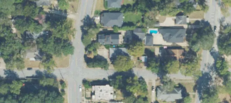 Duplex with Courtyard Parking