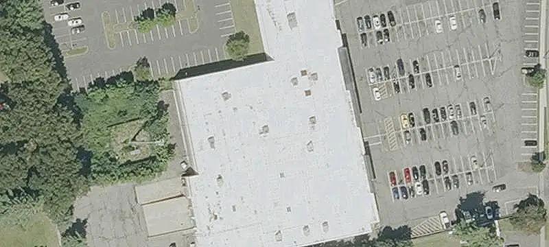 Net-Leased Shopping Center