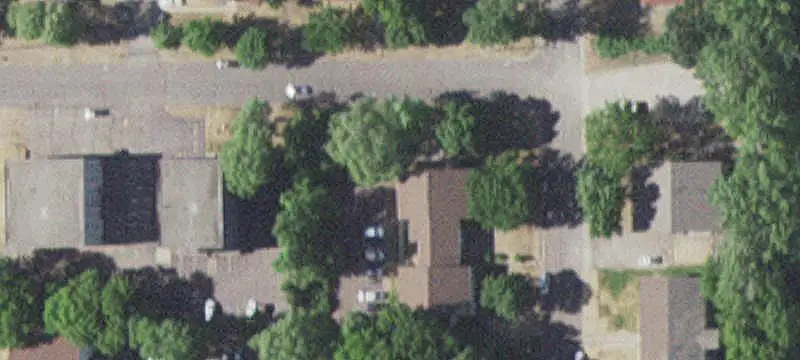 10-Unit Apartment Building with Laundry
