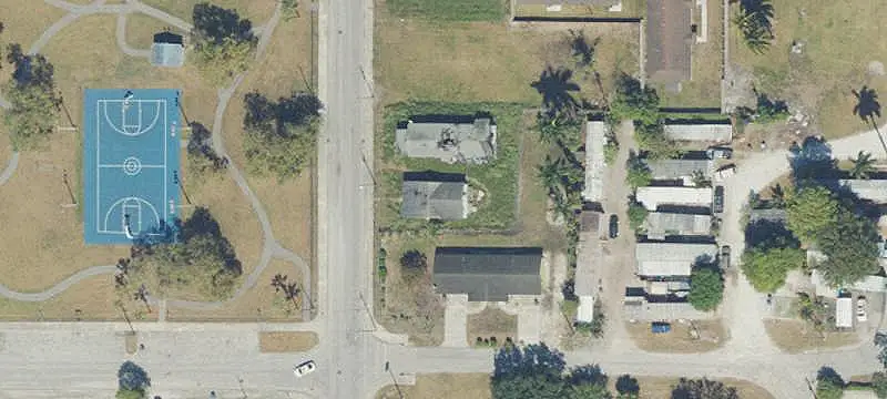 Commercial Land Near Park