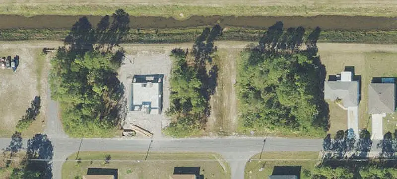 Land